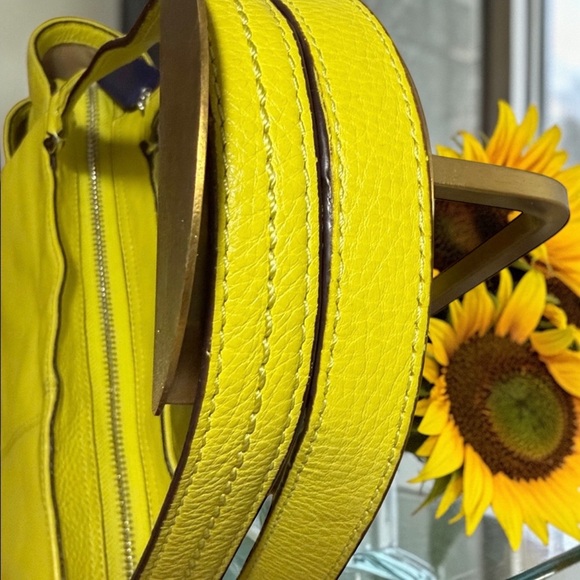 EUC Coach Vibrant Yellow Leather Shoulder Bag - Picture 7 of 8